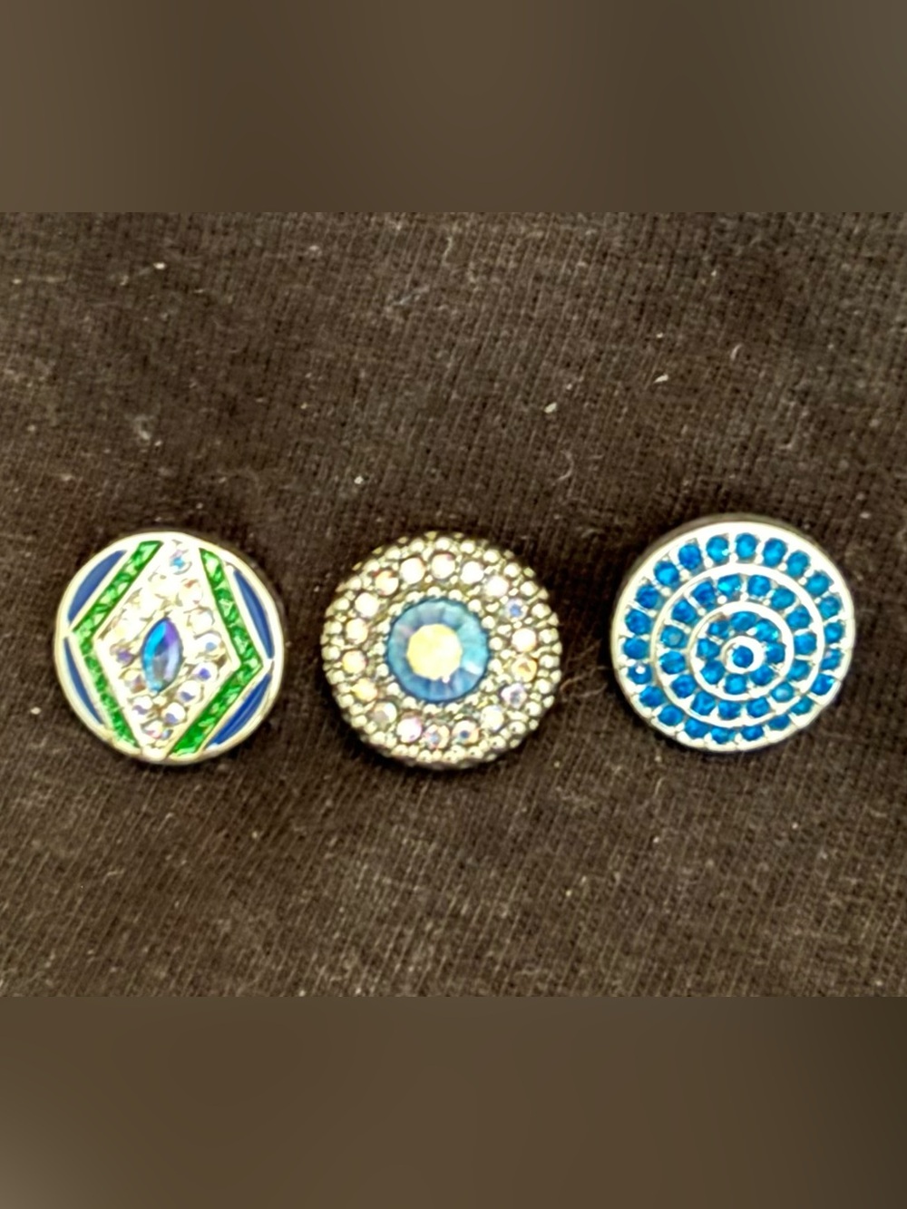 3 original dots to wear with Style Dots interchangeable Jewelry. Shades of Blue